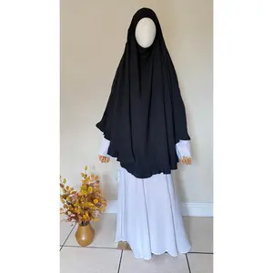 Saafiyah Khimar in Black