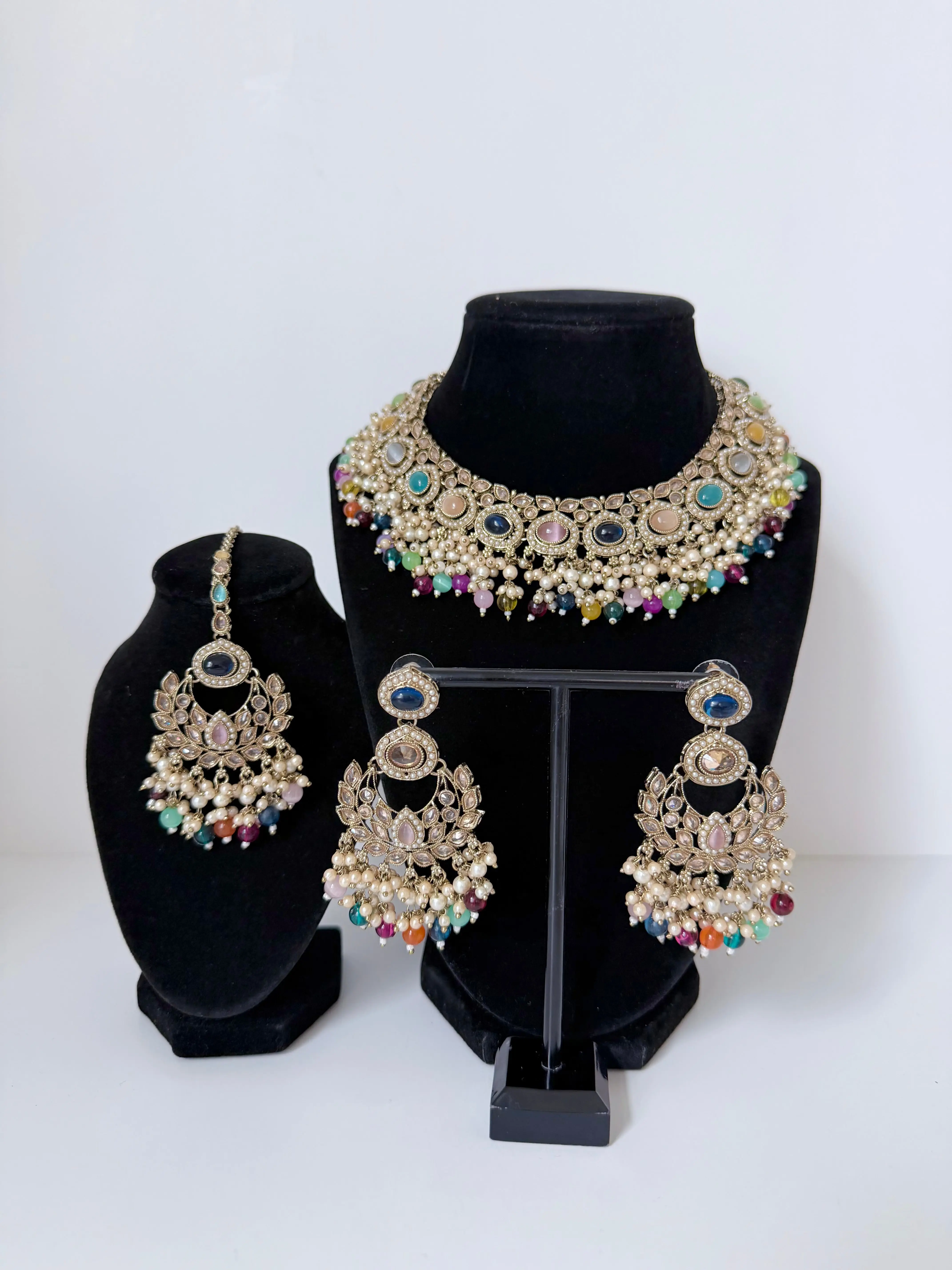 Bollywood Polki Azmira Lightweight Necklace set with Earrings and Tikka