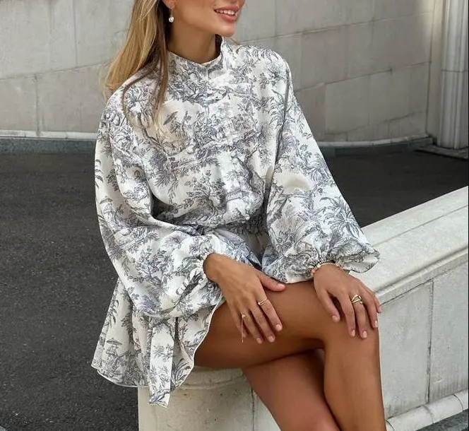 Vintage dress with puffy sleeves
