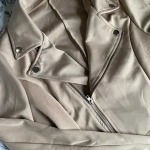 review image 4