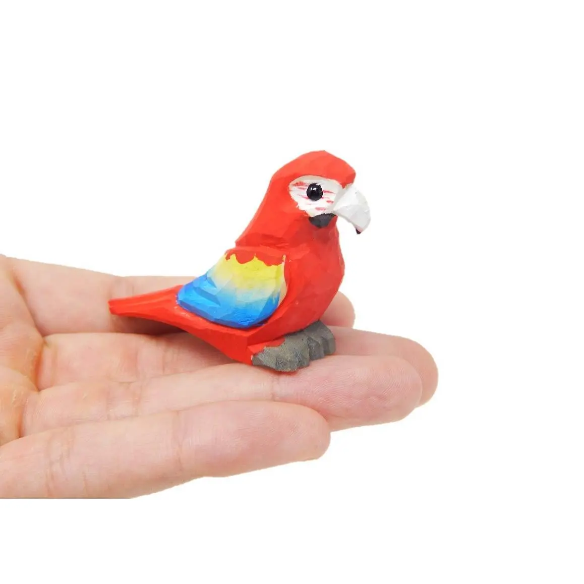 Scarlet Macaw Red Parrot Figurine Decoration Colorful Tropical Pet Miniature Wooden Bird Art Statue Craft Carved Small Animal Collectible