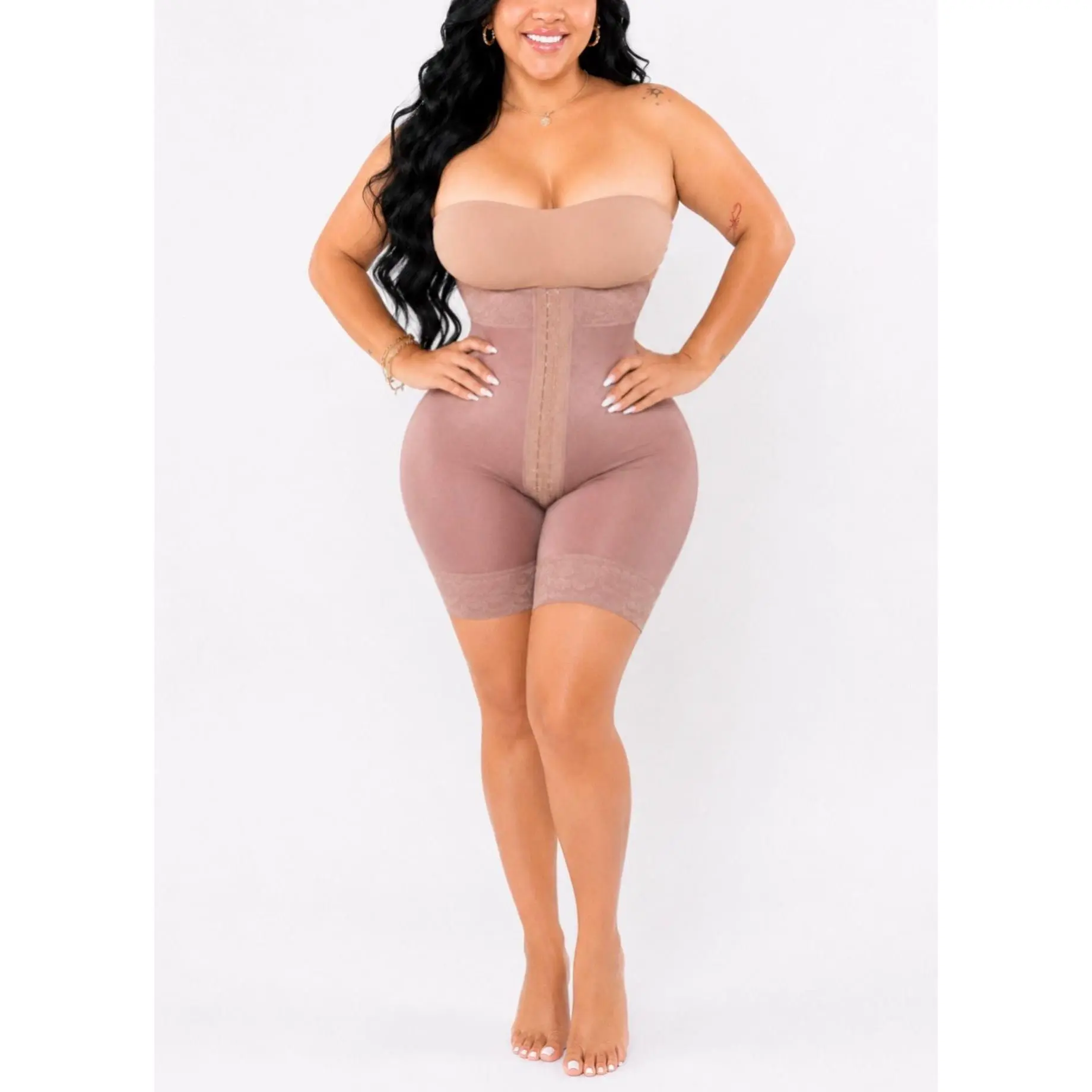 VannyG Hourglass Queen