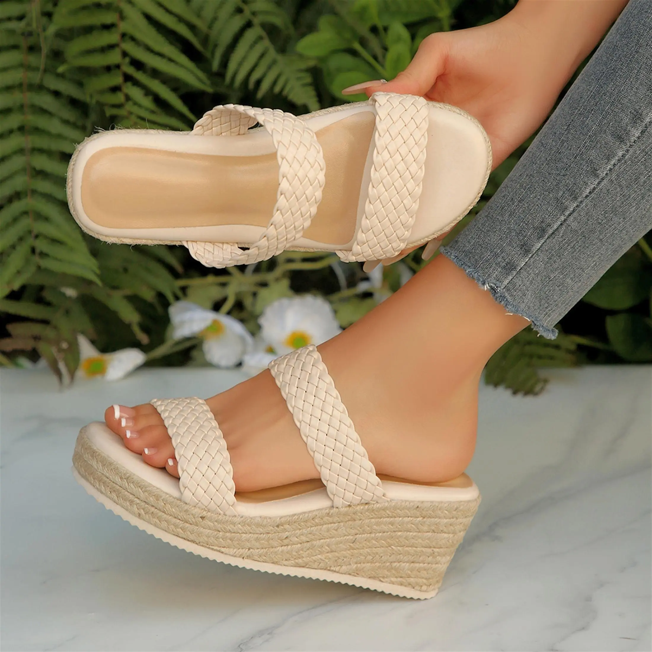 Women's Summer 2025 Woven Strap Slip-on Platform Trendy Sandals, Non-slip Mules Shoes for Women & Girls, White Breathable Wedges Heels Sandals, Summer Beach Flat Shoes, Bohemian Trending Casual Sandals