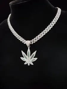 Luxury Maple Leaf Shaped Pendant Necklace for Men & Women, Rhinestone Decor Cuban Chain Necklace for Party, Streetwear Punk Goth Jewelry As Gift for Party, Club Summer Dress, Iced Out Jewelry, Cuban Style Necklace