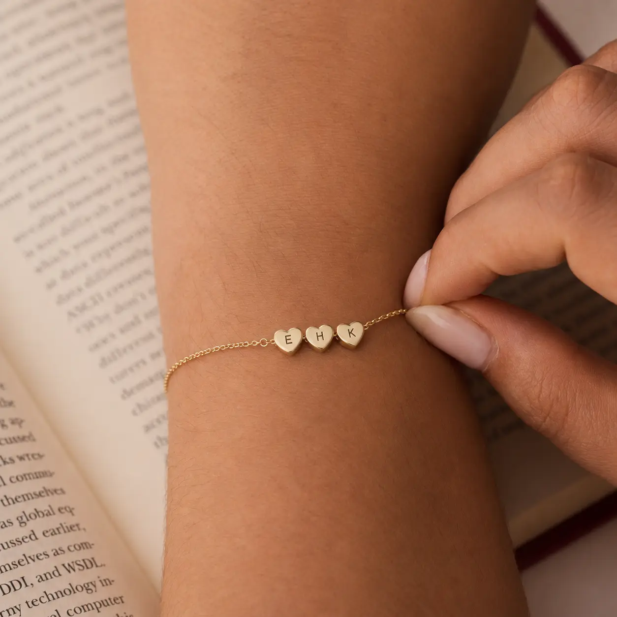 Personalized Heart Initial Bracelet for Women, Custom Letter Bracelet, Adjustable Gold Bracelet, Personalized Name Bracelet, Meaningful Gift for Mom, Daughter, Sister, Best Friend, Wife, Girlfriend