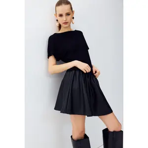 H&M Batwing-sleeved jersey top