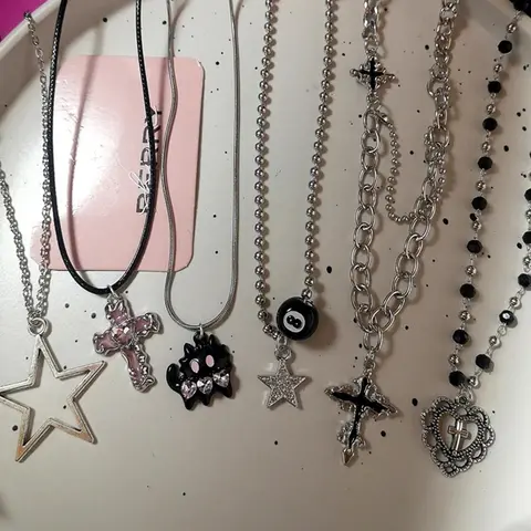 Punk Style Cross & Star & Heart Alloy Pendant Necklace, Fashion Pendants, Fashion Jewelry for Party, Daily Clothing Decor, Trendy All-match & Exquisite Jewelry for Birthday Gift, Fashion Accessory Necklace