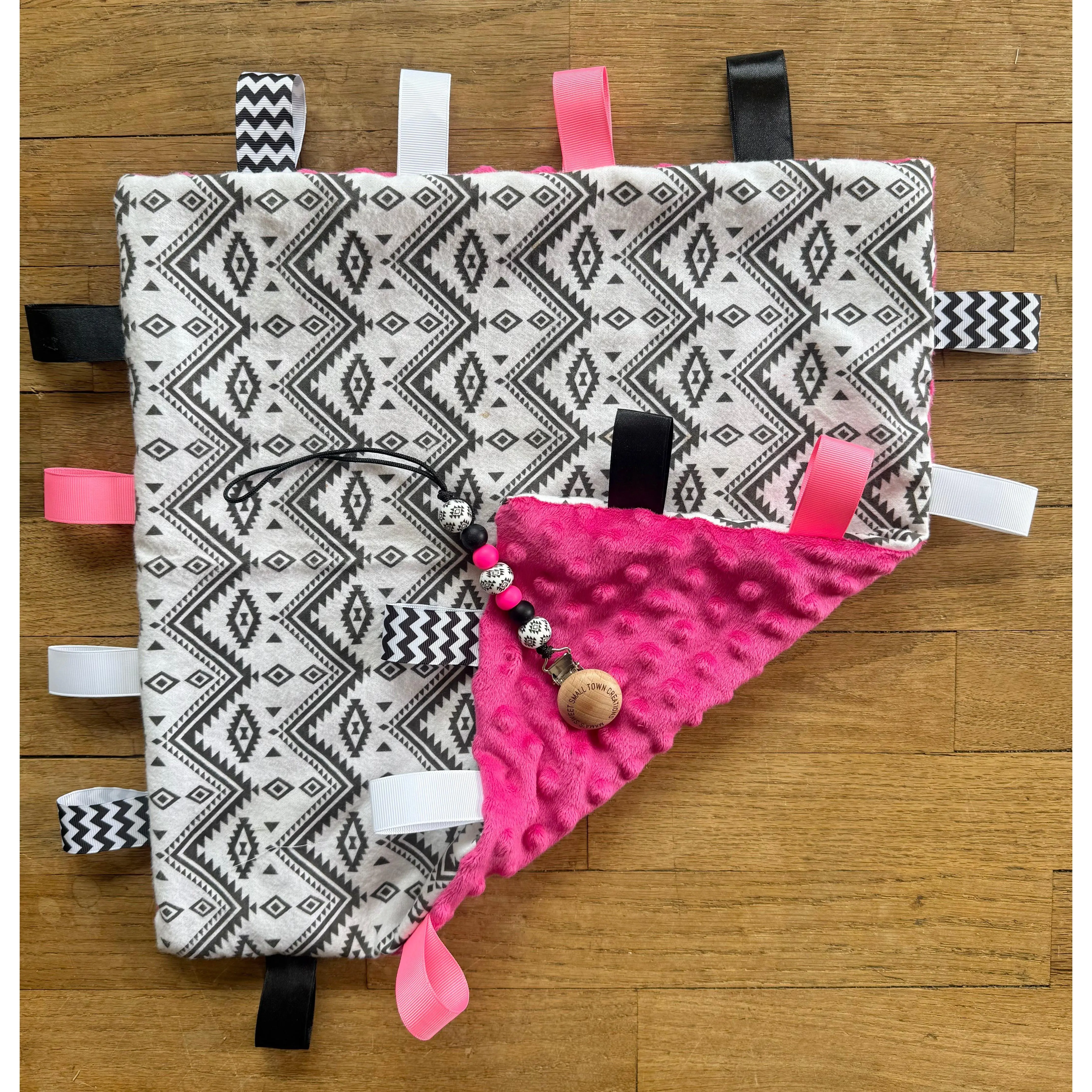 Pink Aztec Taggie Blanket Set