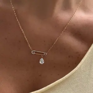 EVRY JEWELS Gold or Silver Plated Women's Shiny Pin Necklace