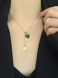 Vintage Emerald Zircon Heart Pendant Necklace, Adjustable Drawstring, Elegant Women's Jewelry, Ideal Gift for Mom and Girlfriend, Love Heart Necklace