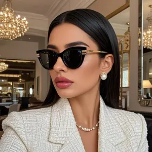 New cat-eye frame women's trendy and fashionable color-blocking PC anti-blue light glasses, color-changing anti-blue light glasses