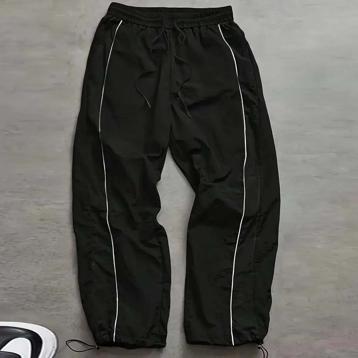 Men's Athleisure Oversized Cuffed Sporty Joggers - Baggy Drawstring Wide-Leg Sweats, Fashion Men's Pants, Lightweight Stretchy Breathable Fabric, Fashionable Print, Perfect for Daily Wear