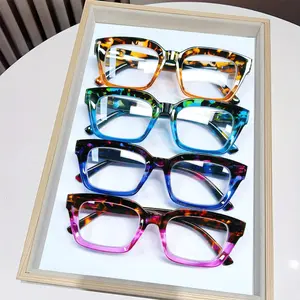 4-piece multi-focal reading glasses, suitable for both men and women. Light plastic frame. Lens has a magnification range of 0 to 4.0 times. With spring hinges. Perfect for giving as gifts during Christmas, Valentine's Day and birthdays.