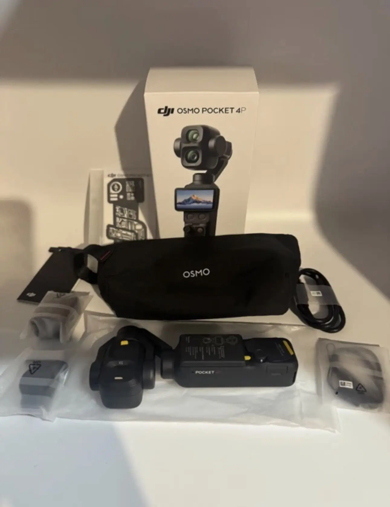 Osmo Pocket 4P creator  Combo set w accessories