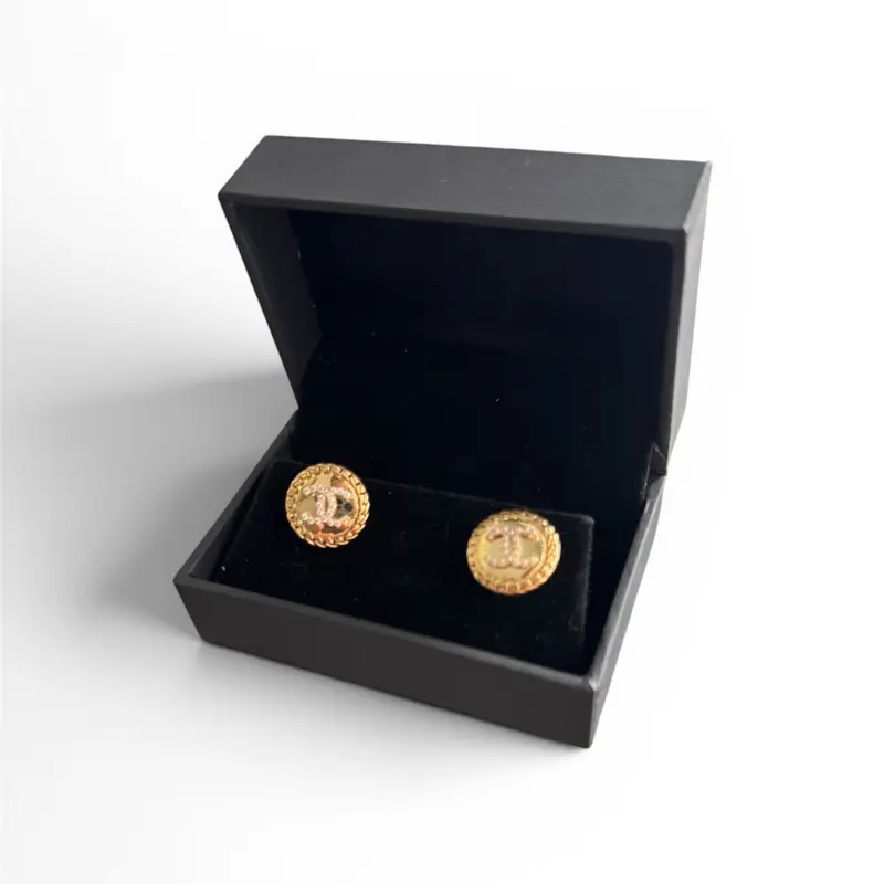 Aretes