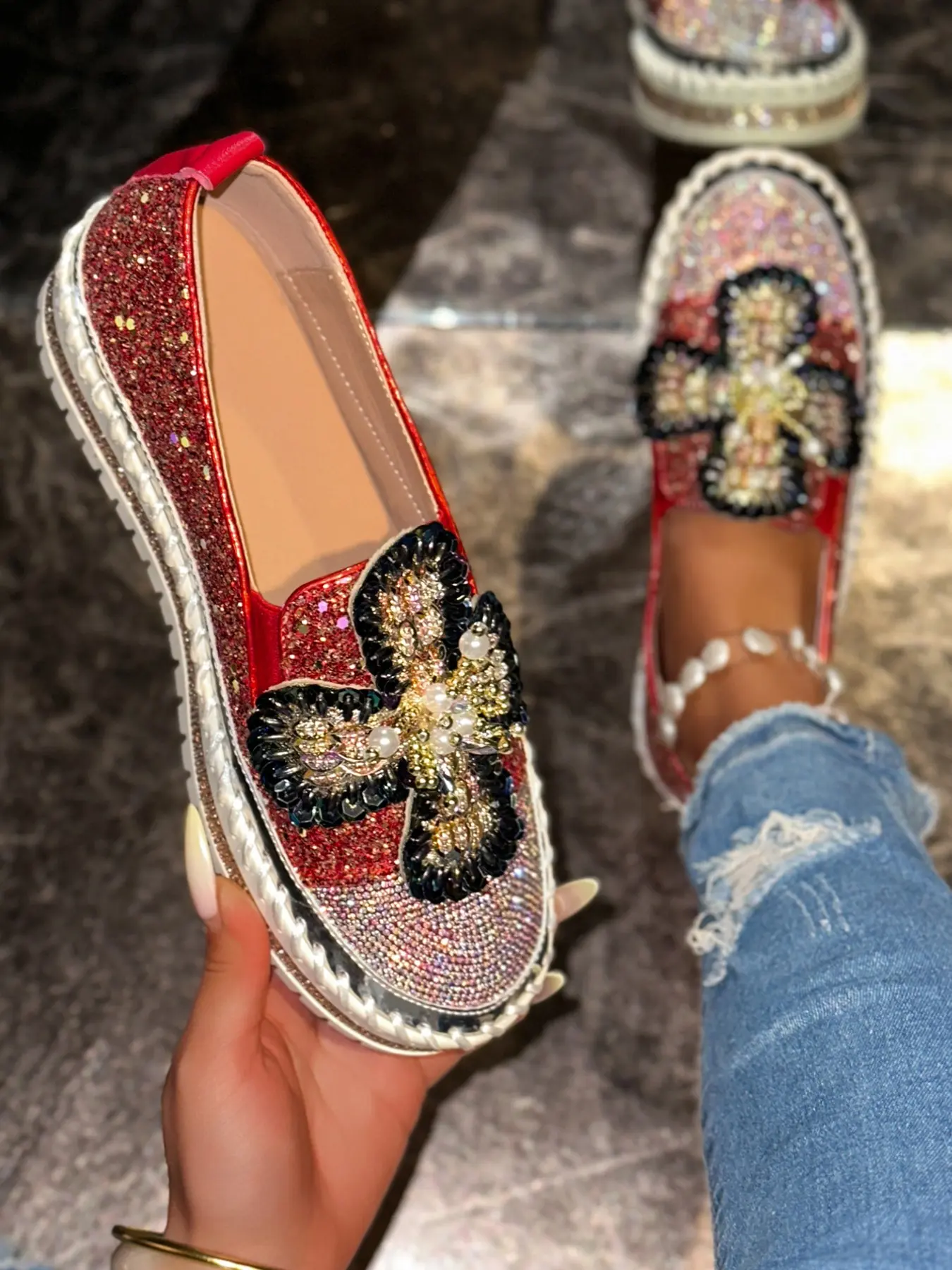 Unique Design Shiny Rhinestone Slip-On Casual Fashion Shoes for Women, Daily Home and Outdoor Wear, Comfortable One-Step Sneakers