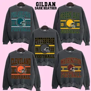 Gildan Dark Heather - All Team Football Sweatshirt, Retro 90s Graphic Crewneck Featuring Chicago Dallas Kansas City Detroit, Unisex Pullover S–3XL, Full Color Sport Shirt, Vintage Fall Game Day Fa