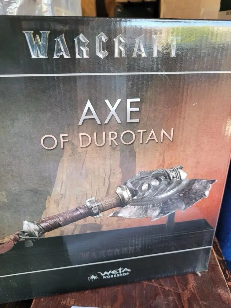 Jakks Warcraft Axe of Durotan Collectible Figure, Wow 2016 Edition Doomhammer