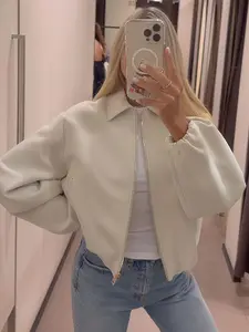 Women's Bomber Jacket Long Sleeved Top White Black Sports Shirt With Zipper Oversized Sleeve Streetwear Women's Jacket New 2025 Fashionable Pilot Jacket Bomber Baseball Jacket Women Casual Jacket Coat