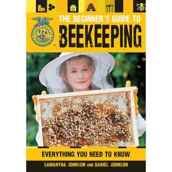 USED Book - The Beginner's Guide to Beekeeping by Johnson, Daniel (Flexibound) - english