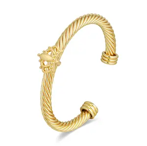 Aprilery "Gold - Tone Twisted Rope Crown Cuff Bracelet" - Regal Luxury Jewelry with Symbolic Design for Formal Occasions & Elevated Everyday Style Trendy Jewellery Accessory