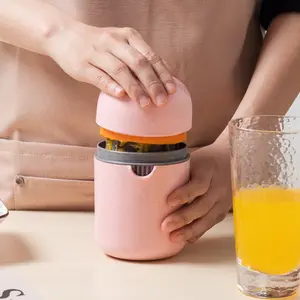 Manual Juicer Multifunctional Simple Fruit Juice Cup Squeezer, Mini Juice Squeezer, Lemon Pomegranate Squeezer Tool