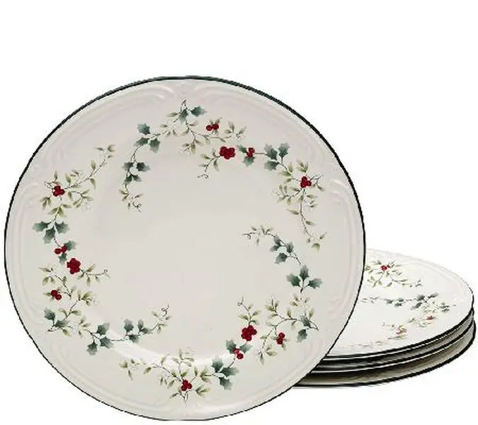 Pfaltzgraff Winterberry Dinner Plates, Set of 4