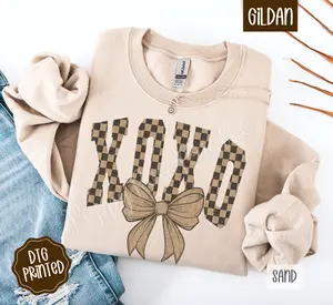 Checkered XOXO Sweatshirt, Trendy Women's Valentine Sweater