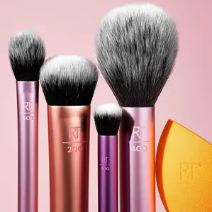 6 Piece Everyday Essentials Makeup Brush Set, Includes 4 Brushes & 2 Makeup Sponges, For Foundation, Blush, Bronzer, Contour, Eyeshadow, & Powder, Travel Gift Set, Cruelty-Free & Vegan