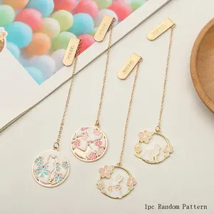 Random Flower & Animal Design Metal Bookmark, Creative Portable Book Page Marker, Reading Supplies for Students Reading Enthusiast, Book Accessories