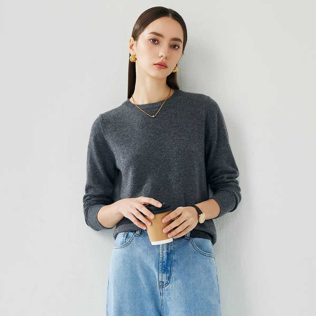 COMOBOCA Women's 100% Cashmere Sweater, Classic Long Sleeve Crewneck Pullover, Lightweight Minimalist Fitted Top, Longsleeves, Casual Wear, Ribbed Cuffs, Solid Plain