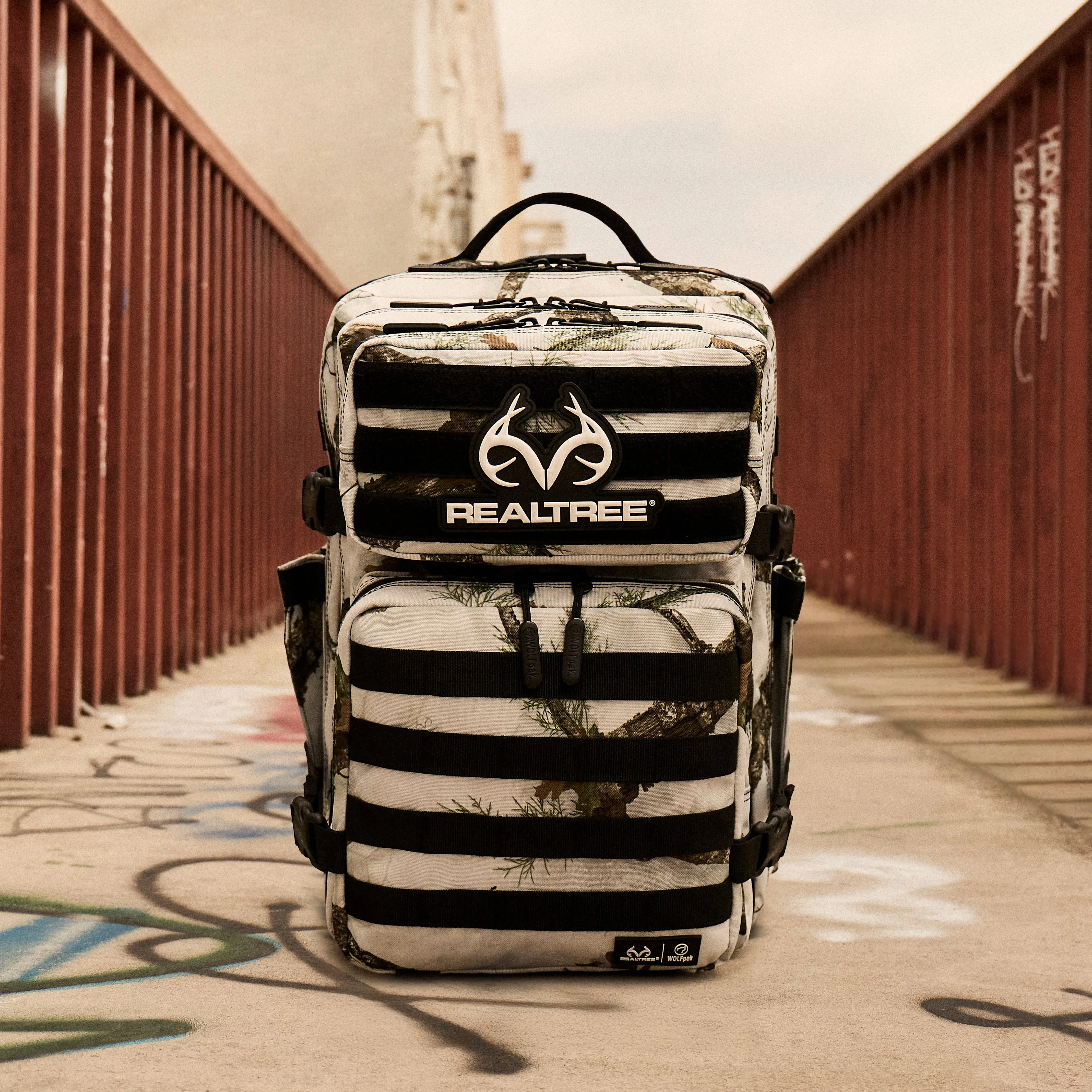 35L Backpack Realtree® APX Snow
