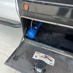 VEVOR 12V Air Compressor with Tank 1.6 Gallon/6 L,  Train Horn Air Compressor, 120 psi Working Pressure Onboard Air Compressor System for Train Air Horns, Inflating Tires, Air Mattresses