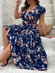 Plus Size Floral Print V Neck Dress, Casual Fashion Short Sleeve Dress for Daily Outdoor Wear, Women Plus Clothing for All Seasons