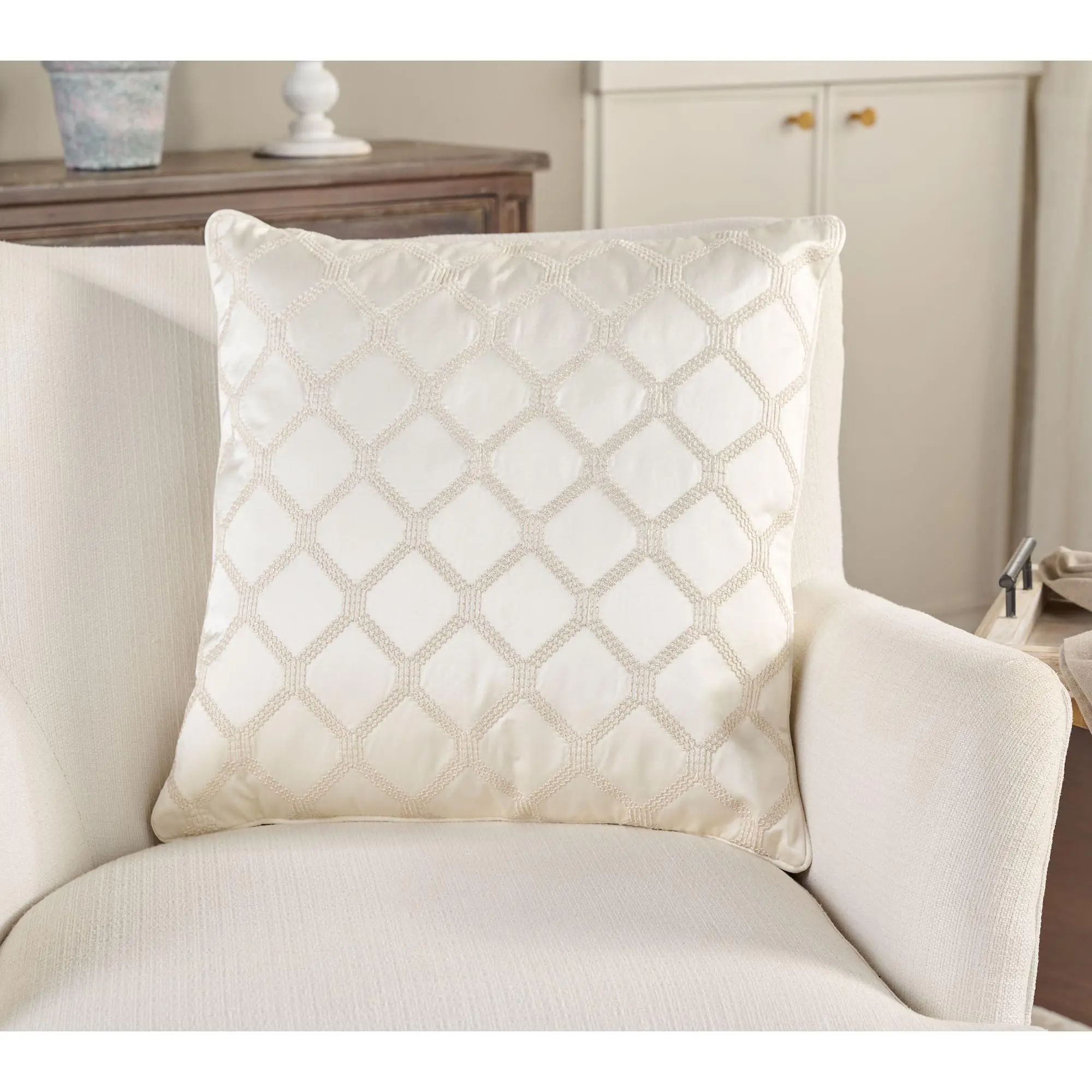 Northern Nights Signature Metallic Embroidered Dec Pillow Northern Nights Signature Metallic Embroidered Dec Pillow