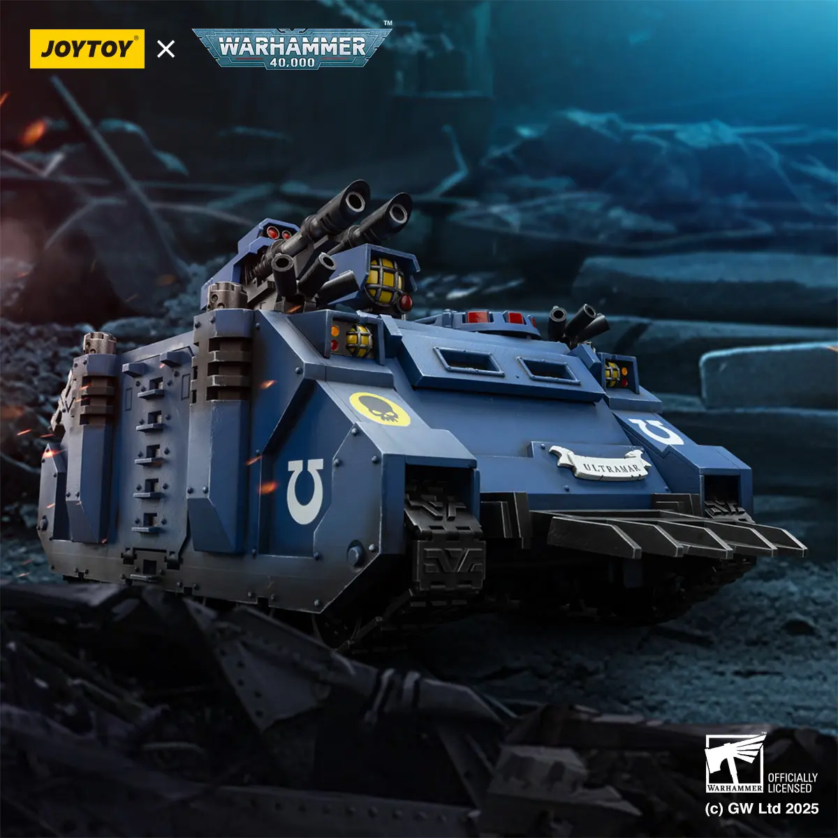 JOYTOY 1/18 Warhammer 40K Action Figures Ultramarines Razorback with twin lascannon