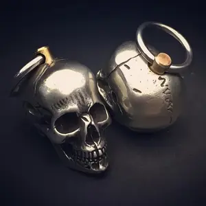 Shark Rocket Bomb Keychain with Skull Details, Alloy Metal Hanging Ornament, Car Keychain Bag Accessory, Unique Halloween Decoration