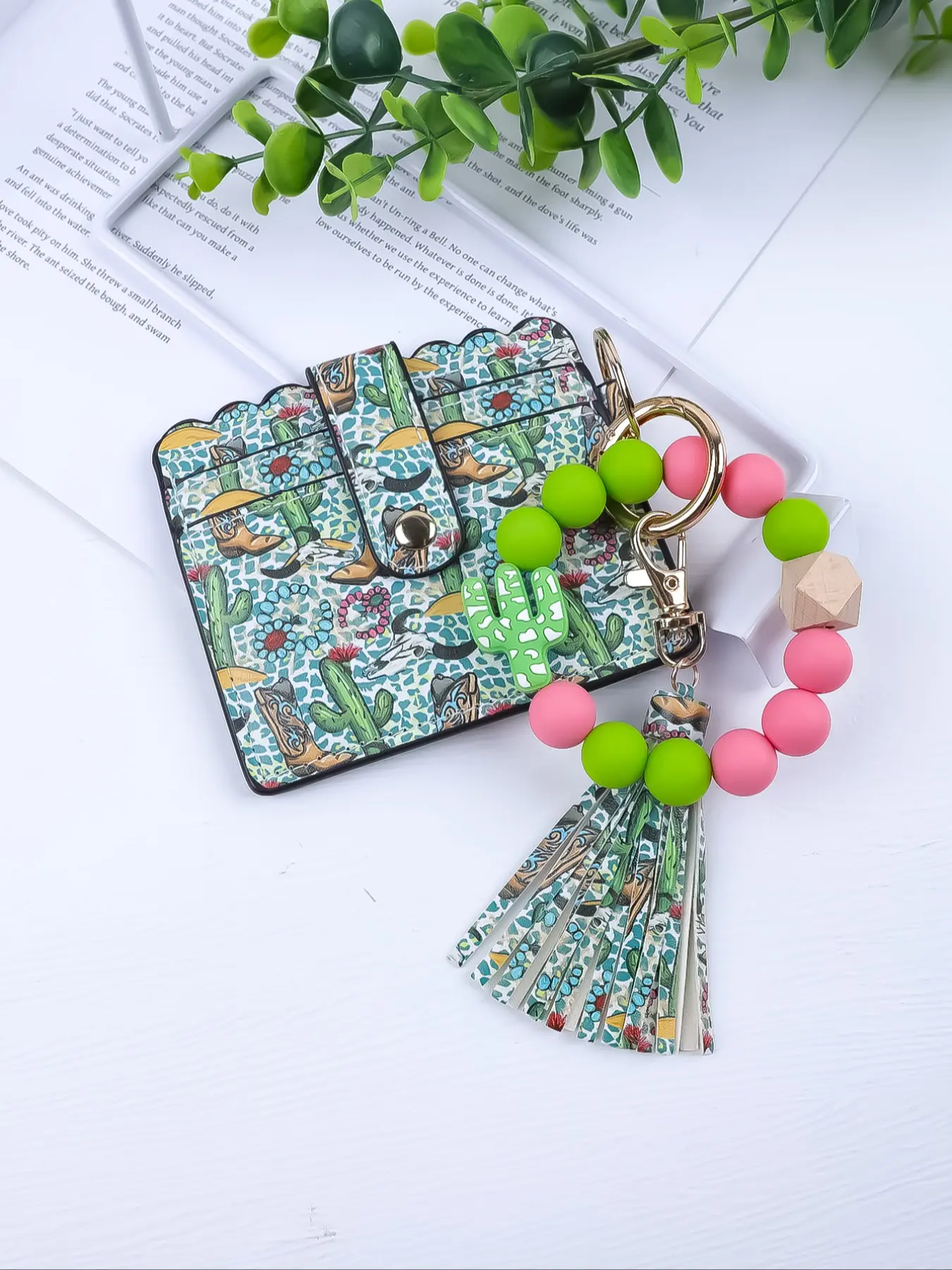 Cactus Theme Beaded Wrist Keychain, Keychain Wristlet, Card Holder with ID Case, Key Chain Clip, Phone Wallet Gift for Women, Perfect Holiday Present