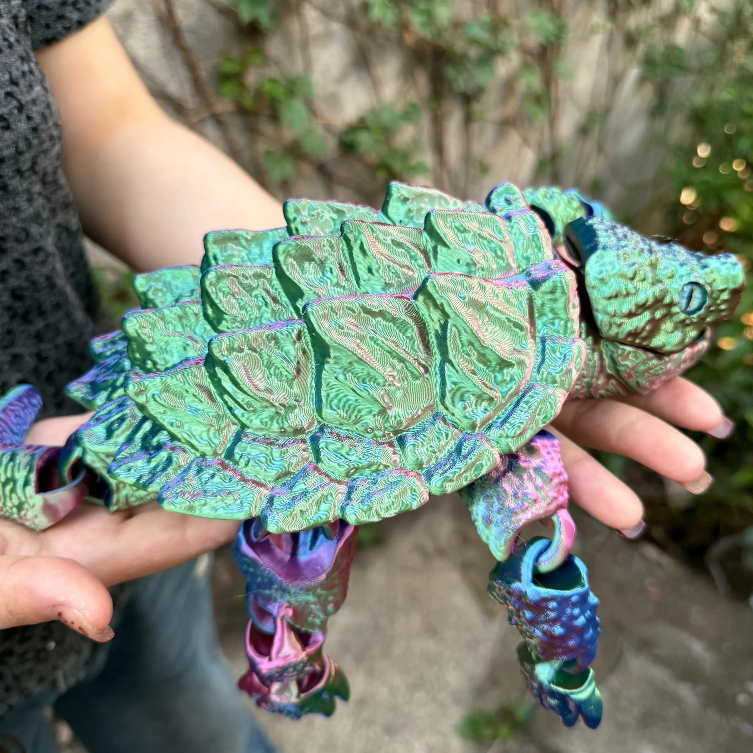 3D Printed Crocodile Statue Decoration, Decorative Piece, Two Sizes Available, Unique Home Decor, Christmas Gift, Realistic Eyes, Moveable Joints, Turtle Designs, Articulating Figurines, Articulated Animal Figurines