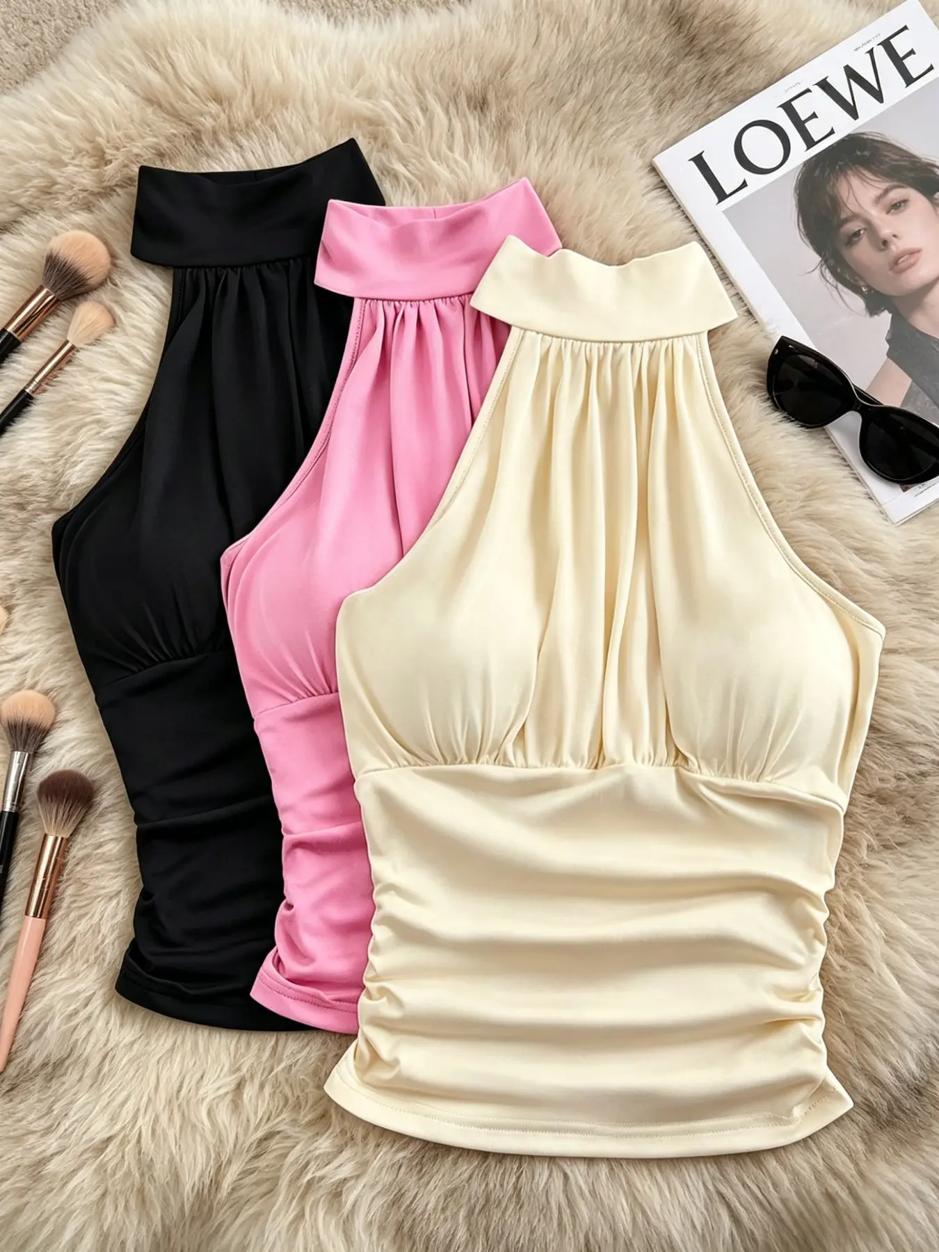 Summer High Neck Halter Top Set, Women's Sleeveless Pleated Fitted Tank, Slim Fit Beach Vacation Crop Top, Cropped Halter Top, Three-Piece, Womenswear Chic, Elegant
