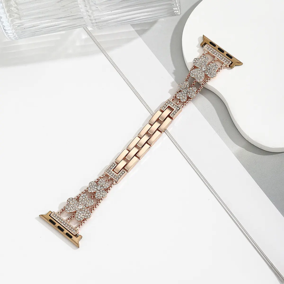 Rose Clover with Diamonds