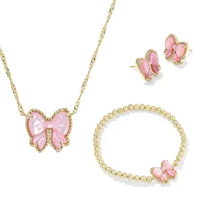 Gold Bow Pendant Short Necklace--Exquisite Women's Layered Jewelry, A Simple Everyday Gift for Her or a Best Friend