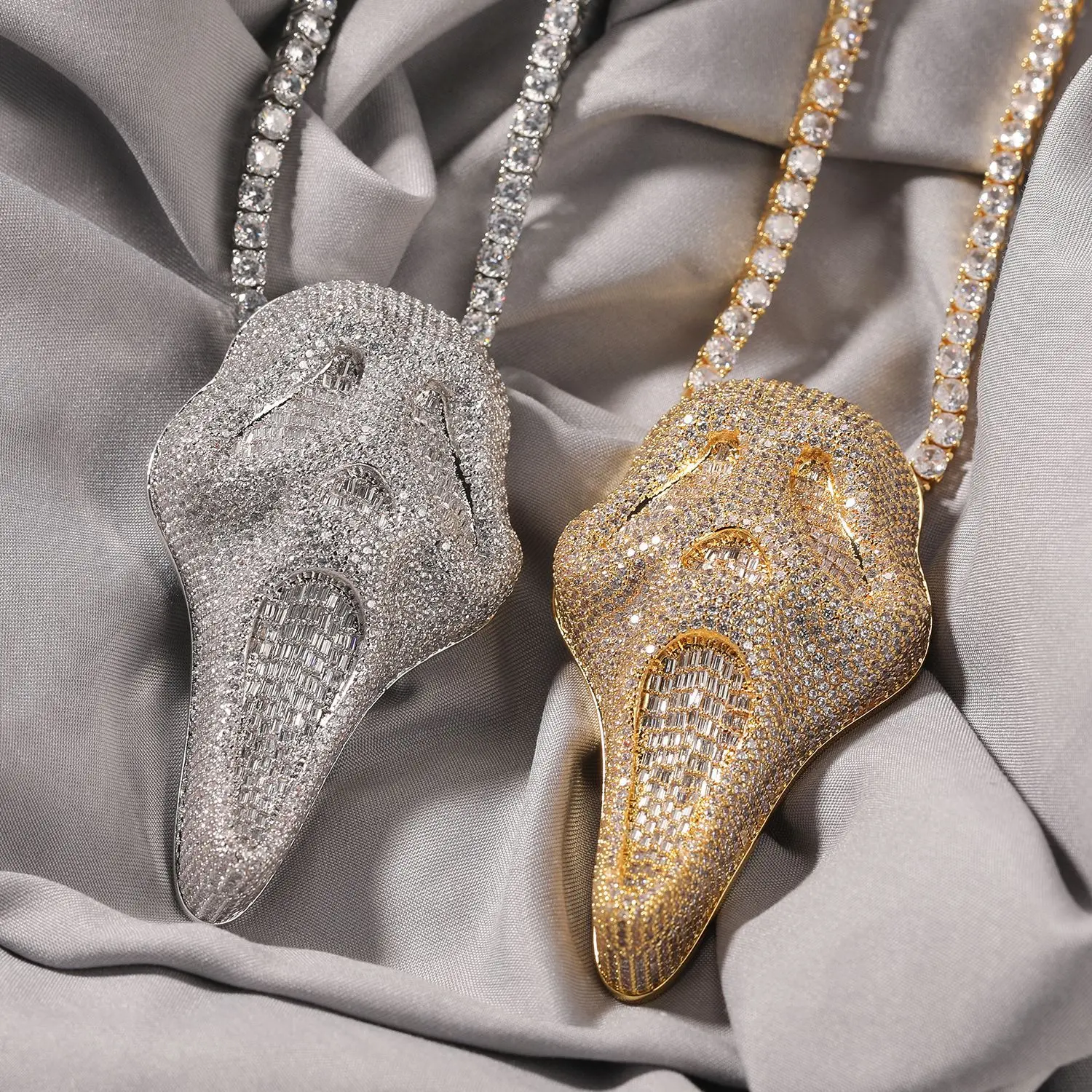 Ghost Face Mask Pendant Blinged Out Horror Charm for Hip Hop Streetwear Vibe with Sparkling Details
