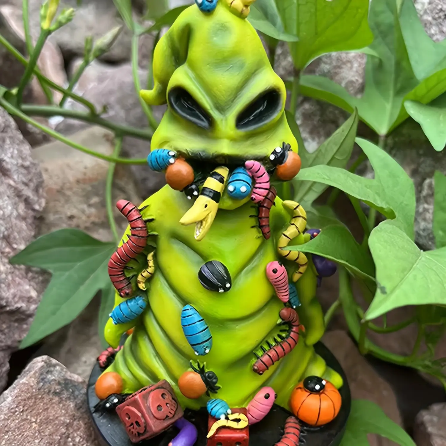 Ghostly Witch Resin Decorative Statue for Halloween Decor, Party Decor Supplies, Indoor/outdoor Use, Adds Eerie Charm to Your Home, Resin Sculptures