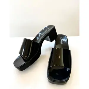 Black Jelly Heels