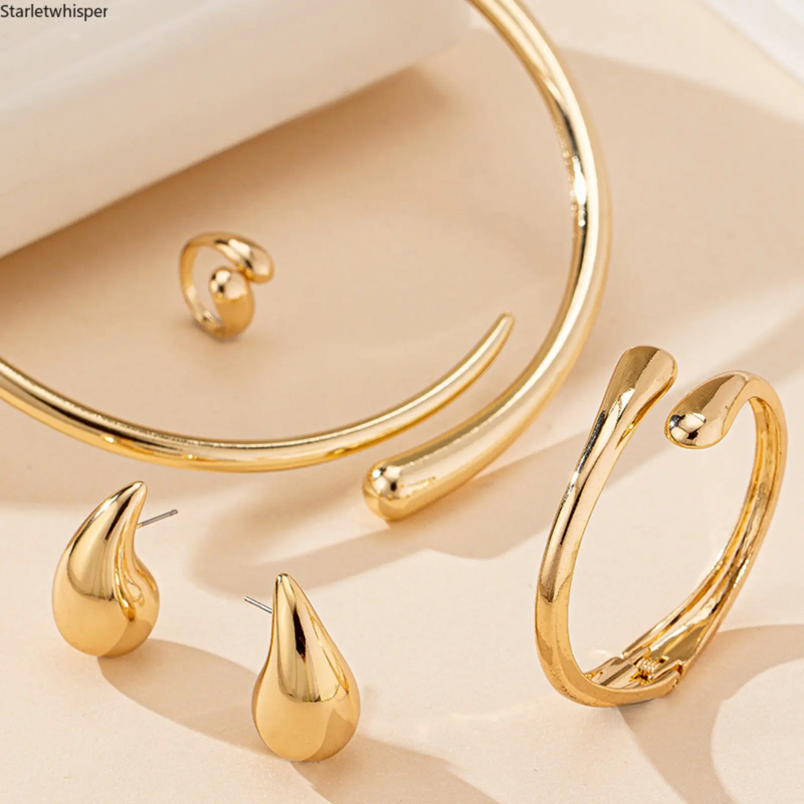 Women's Trendy Teardrop Bracelet Jewelry Sets - Complete Accessories Set with Choker, Earrings, Ring, Vintage Minimalist Elegant Fashionable Jewelry for Daily Wear, Parties, Fashionable Jewelry Set