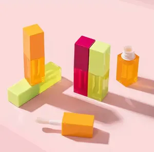 JUSST SO WET Lip Oil Bundle - Moisturizing & Nourishing Non-Greasy Glossy Lip Care with Apple Orange Berry Scents for Soft Hydrated Lips