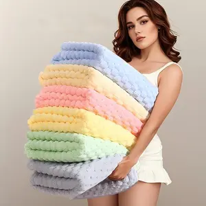 Soft Microfiber Bath Towel Set, 2/4 Pieces, Vibrant Colors, Absorbent, Quick Dry, Ideal for Beach, Bathroom, Camping, Gym, Travel