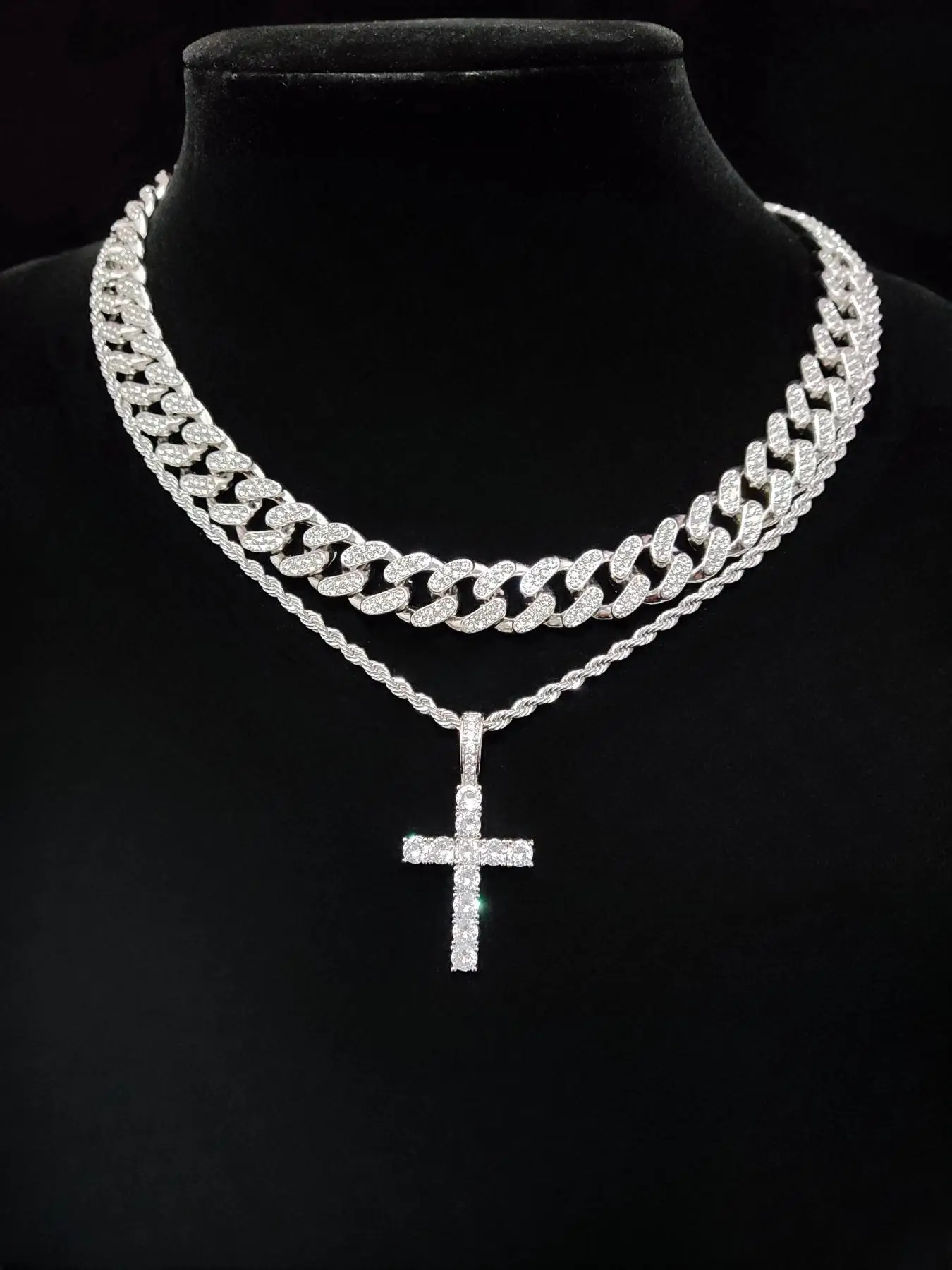 Easter Rhinestone Cross Pendant Necklace for Men & Women, Fashion Jewelry for Party, Daily Clothing Decor, Trendy All-match & Exquisite Jewelry for Bi