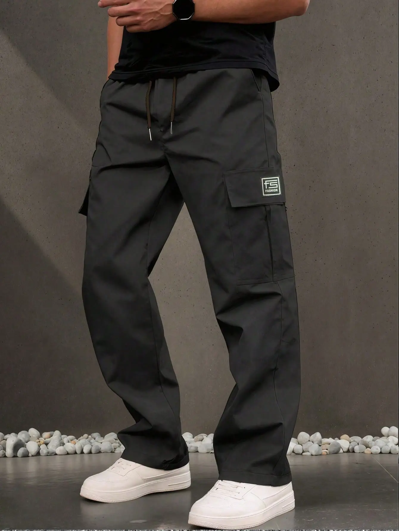 Men’s fashion cargo pants, straight-leg cut, elastic waistband, loose fit, solid color, single side embroidered logo, long length pants